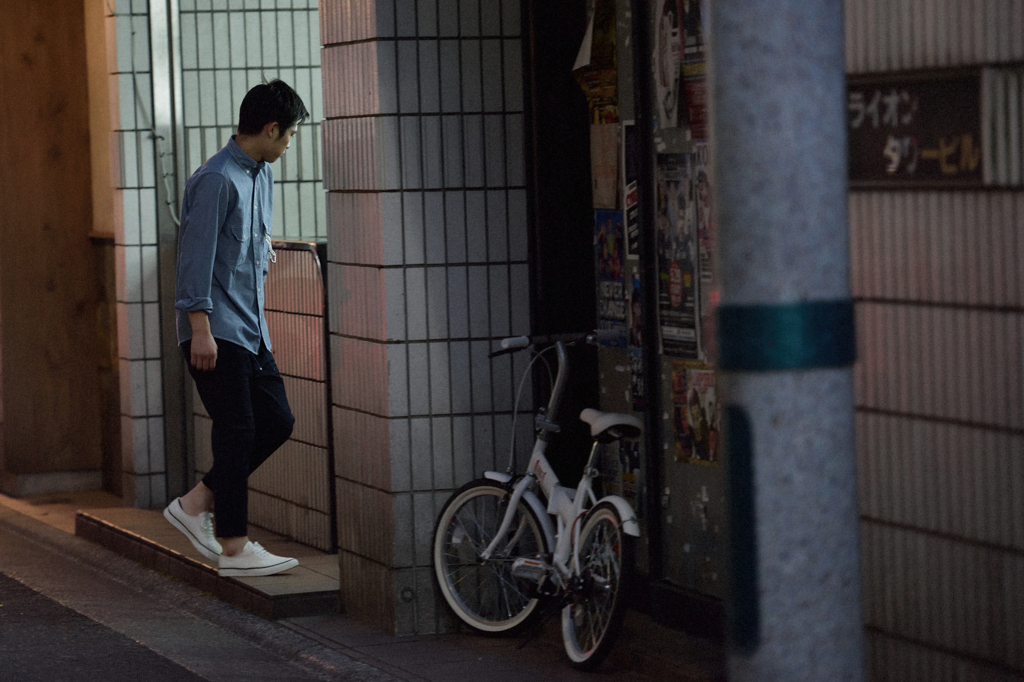 06/3(曇り) – バーテンダー (29歳)とバーテンダー (23歳)