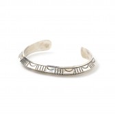 Indian jewelry-Wylie Secatero : Triangle-B - ナバホバングル