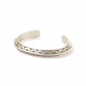 Indian jewelry-Wylie Secatero : Triangle-C - ナバホバングル