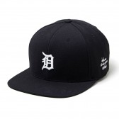 DELUXE CLOTHING-D-LEAGUE - Black