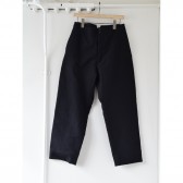 COMOLI-モールスキン バックストラップパンツ - Black