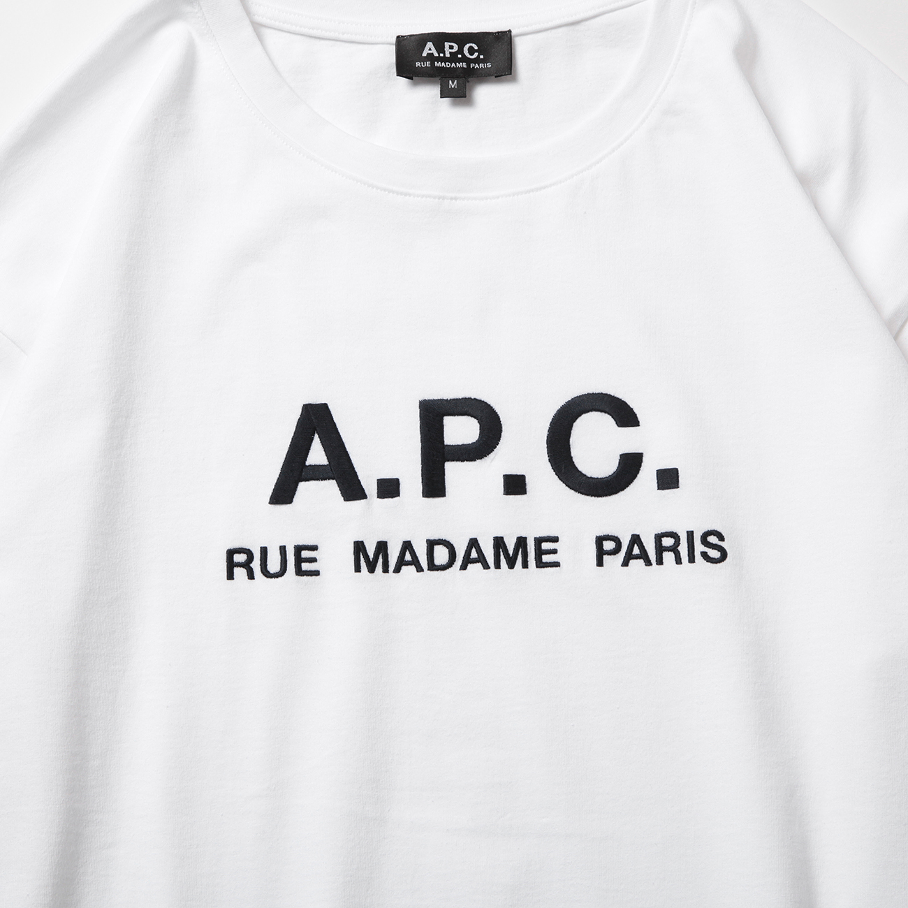 Rue Madame Tシャツ ロゴアップ