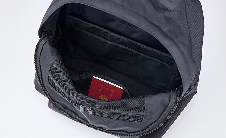 BACKPACK PRO SOLID M 裏地
