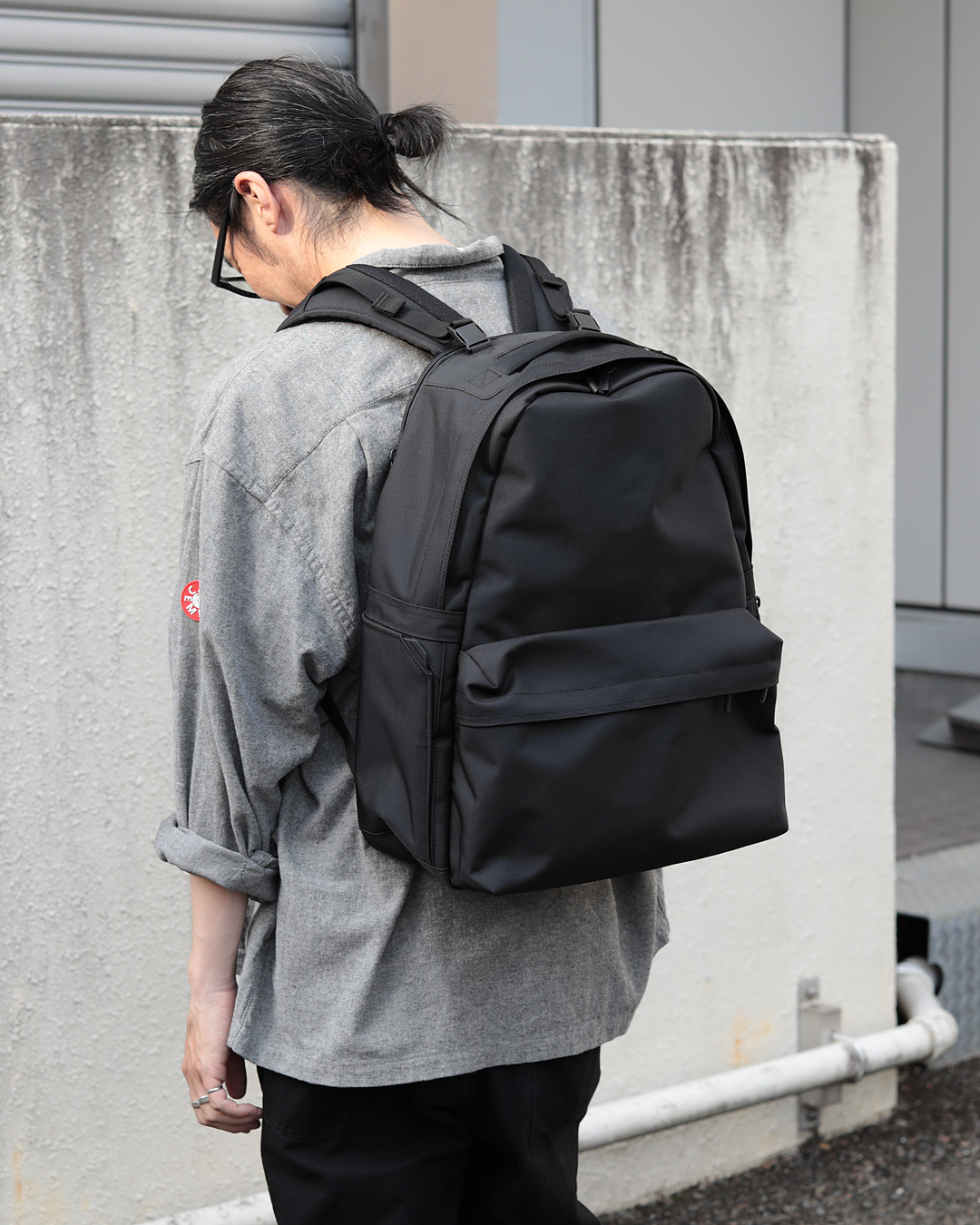 MONOLITH_BACKPACK-PRO コーディネイト