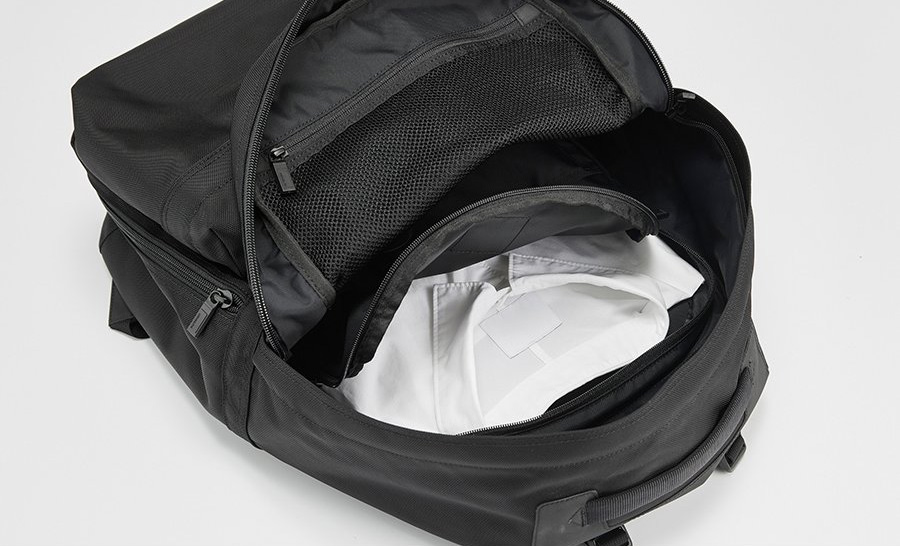 BACKPACK PRO M - Black 容量