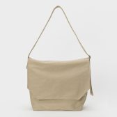 Hender-Scheme-flap-shoulder-big-Beige-168x168