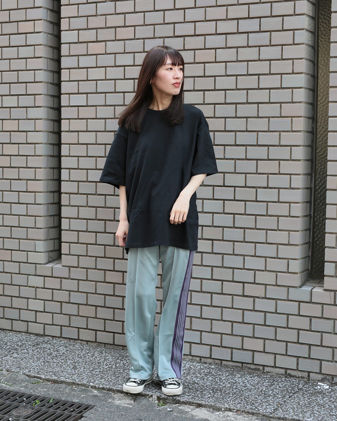 2-PACK CORPORATE S/S TEE 女性着用サイズ感