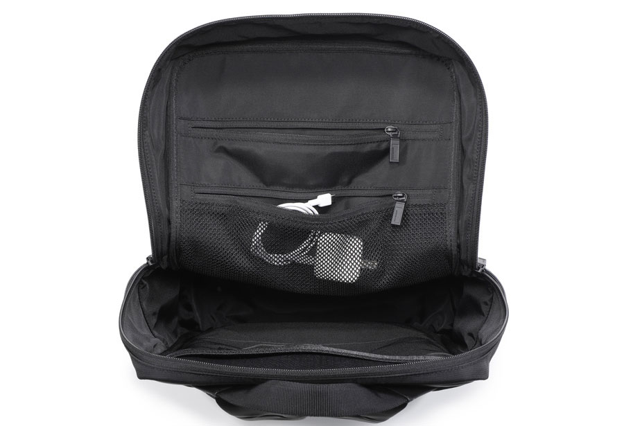 BACKPACK OFFICE M 収納