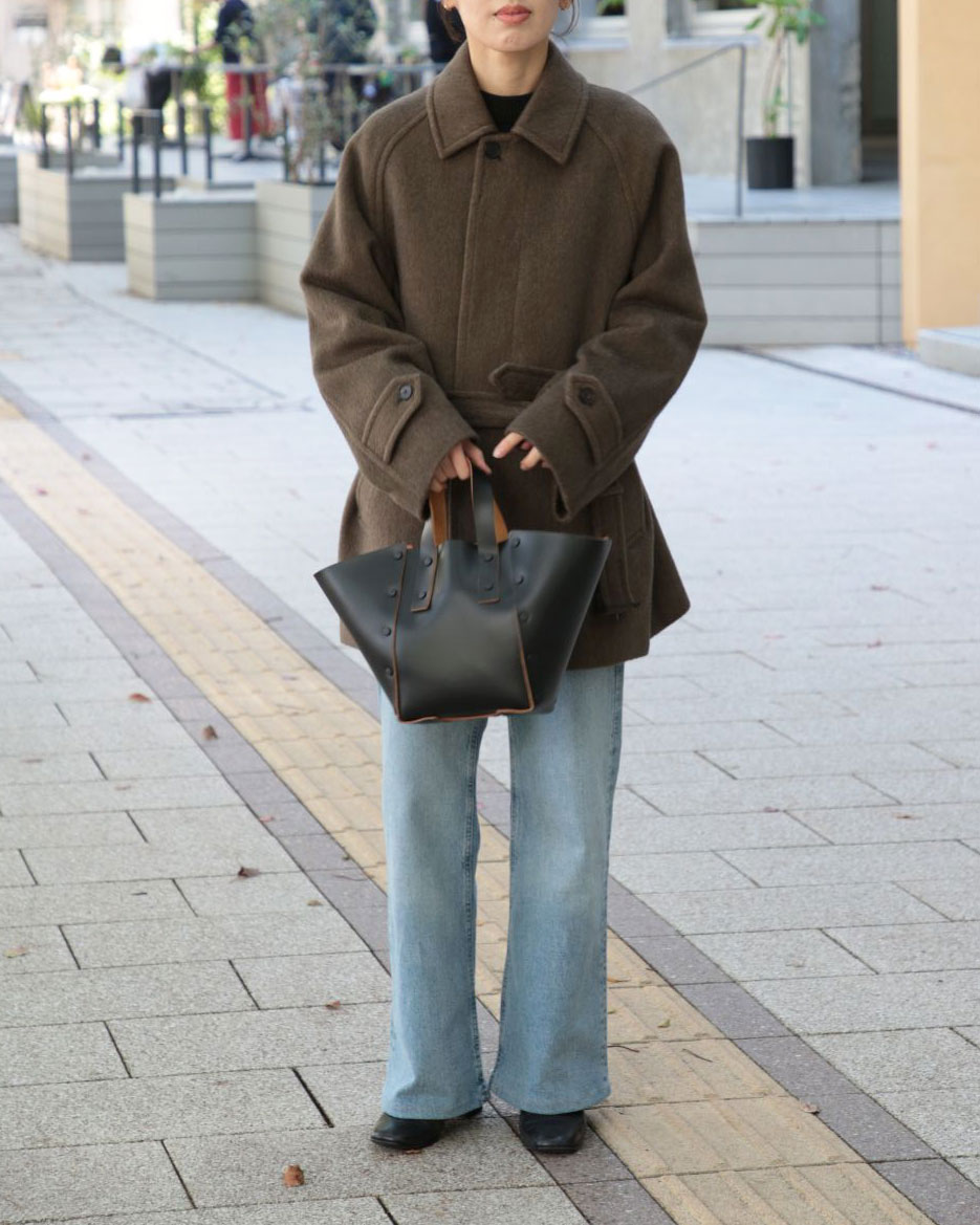 HAIRY WOOL MOHAIR CHAMBRAY SOUTIEN COLLAR COAT 着用