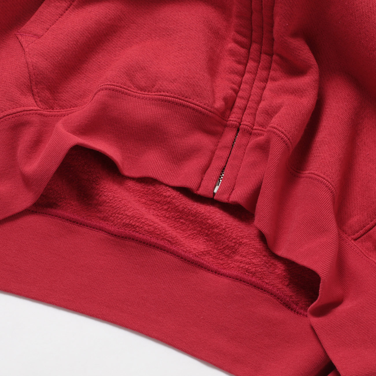 HIGH TWIST LIGHT SWEAT ZIP PARKA (メンズ) - Red 裏地