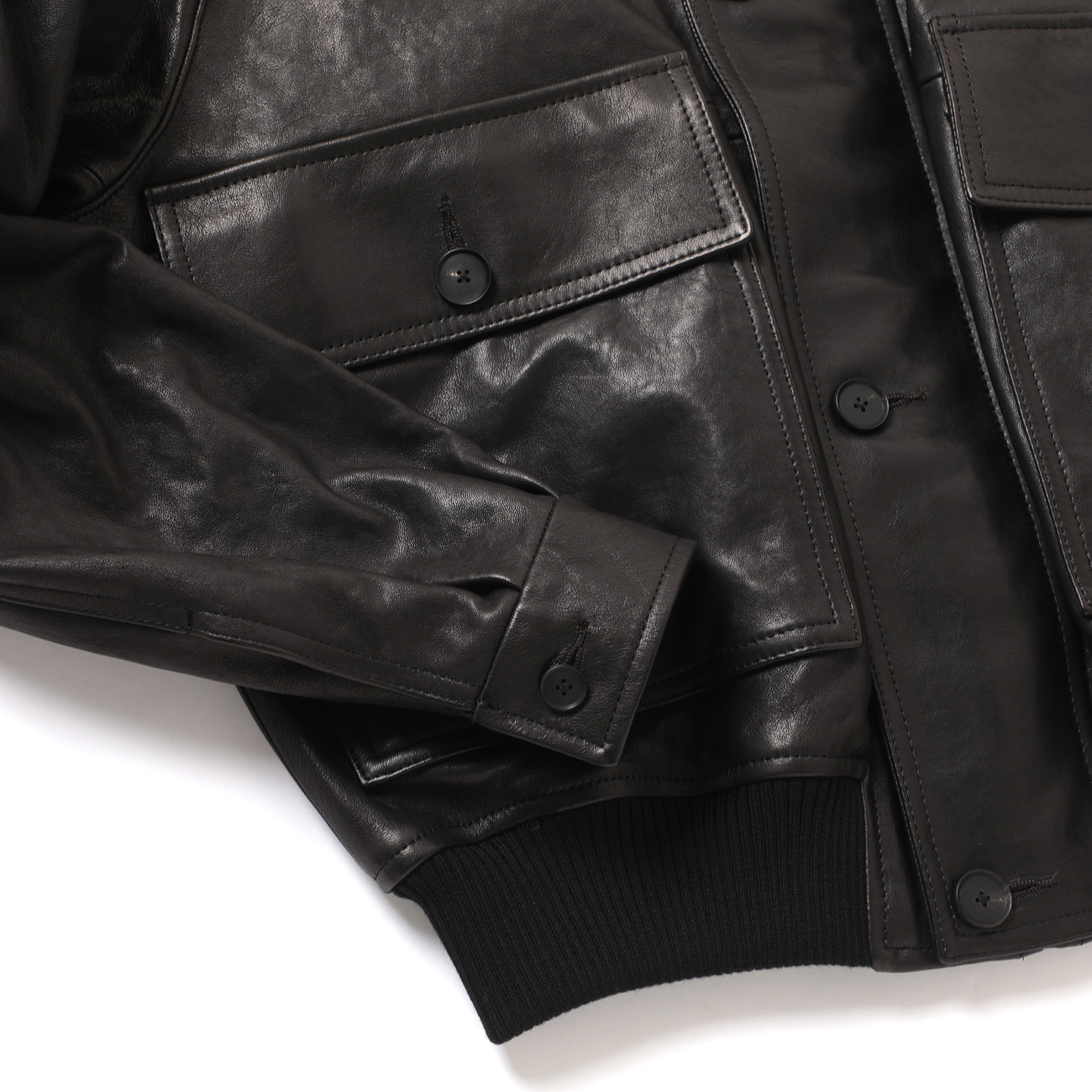 TEXTURED LAMB LEATHER BLOUSON (メンズ) - Black 袖口