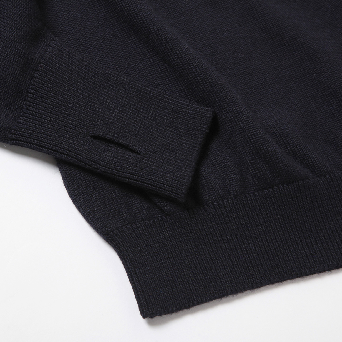 AGING WOOL SIGNATURE CREW NECK 裏地
