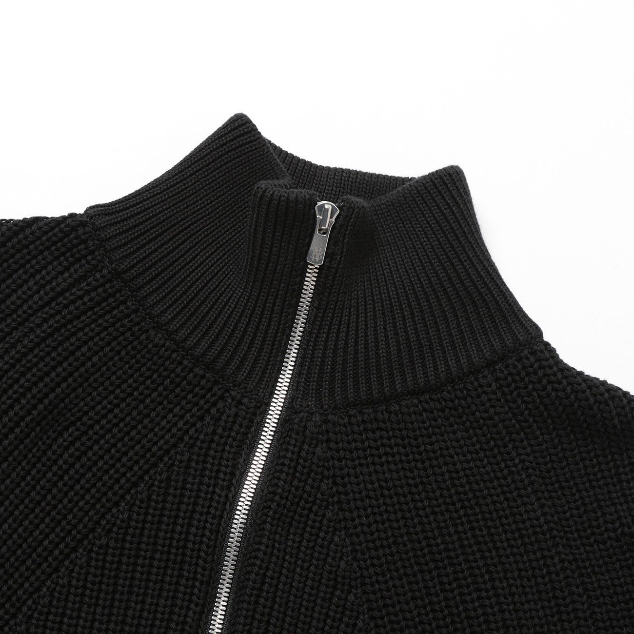 SIGNATURE DRIVERS KNIT - Black 首元ファスナー