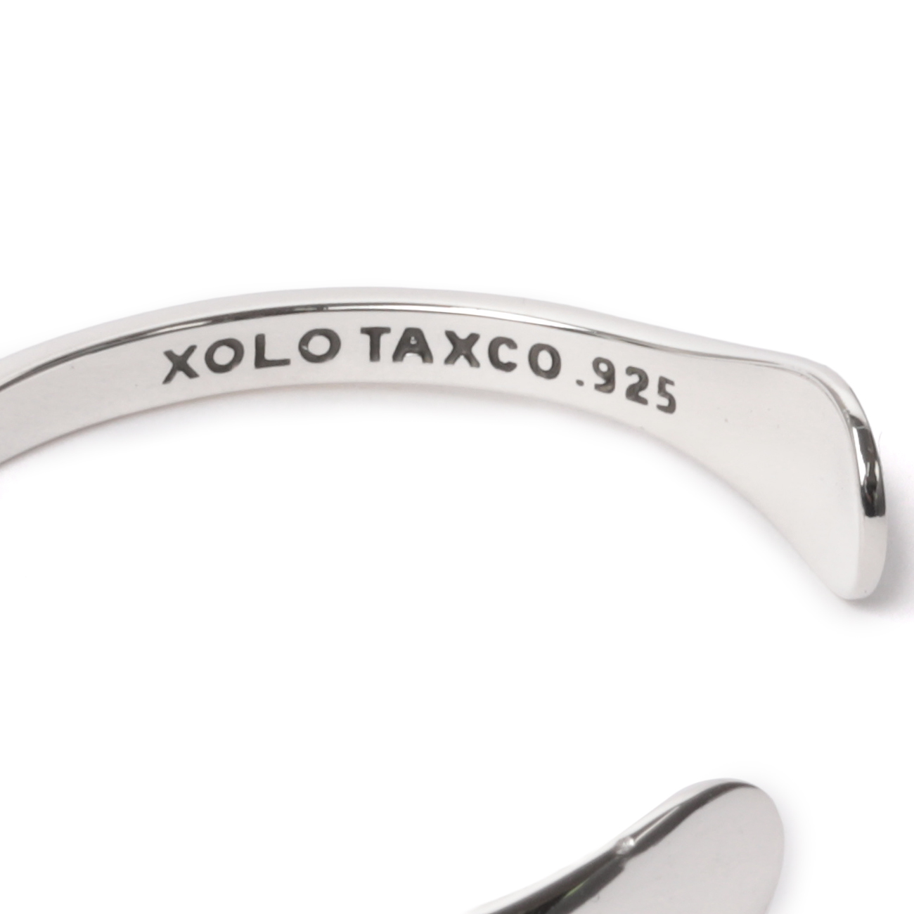 Semicircle Bangle Thin - Small - 裏面の刻印